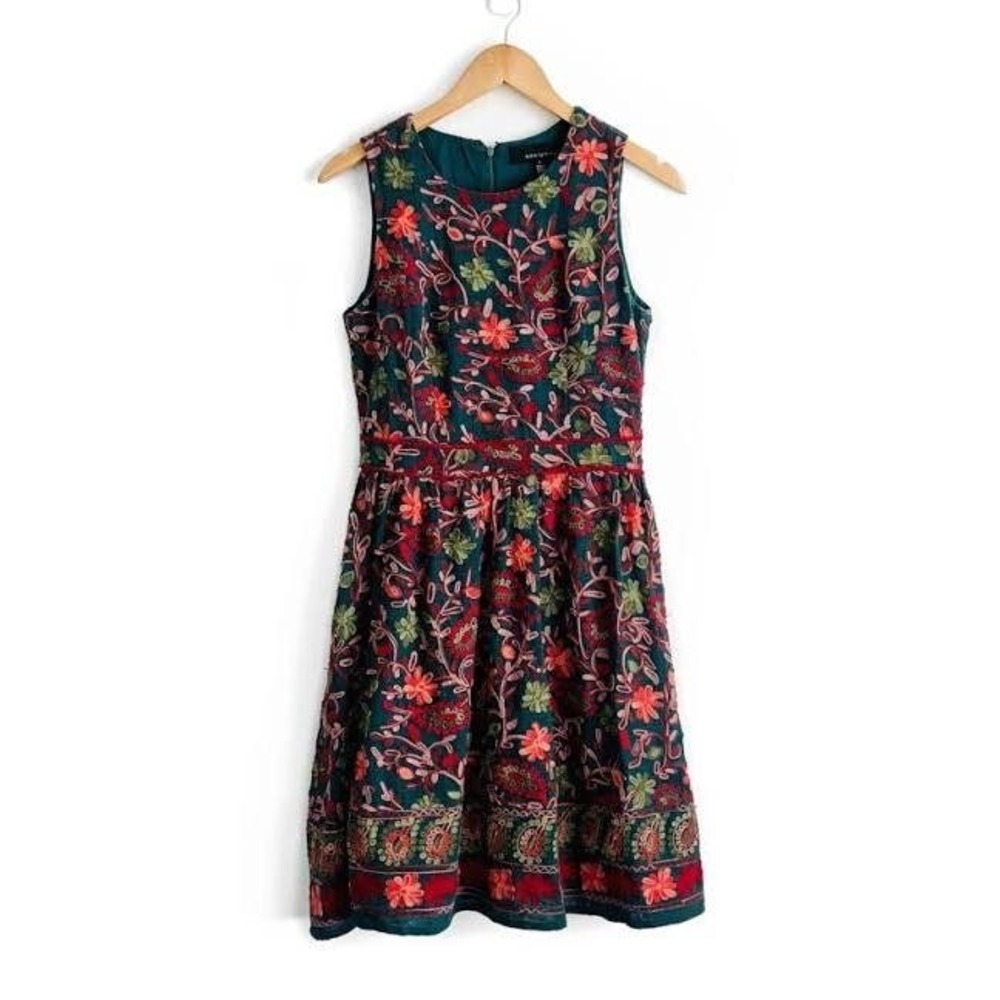 Anthropologie Needlepoint Garden Dress by Adelyn Rae embroidered Size 4 NWT - Picture 2 of 6